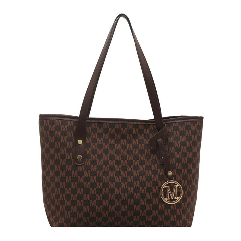 

Стильная личность большая вместимость письмо простой принт лоток очень большая сумка женская новая сумка через плечо