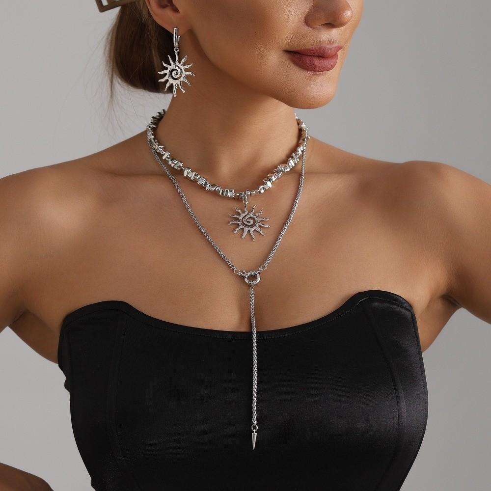 Dress Accessories Sunflower Pendant Necklace Beading Clavicle Chain New Necklace for Women  Women