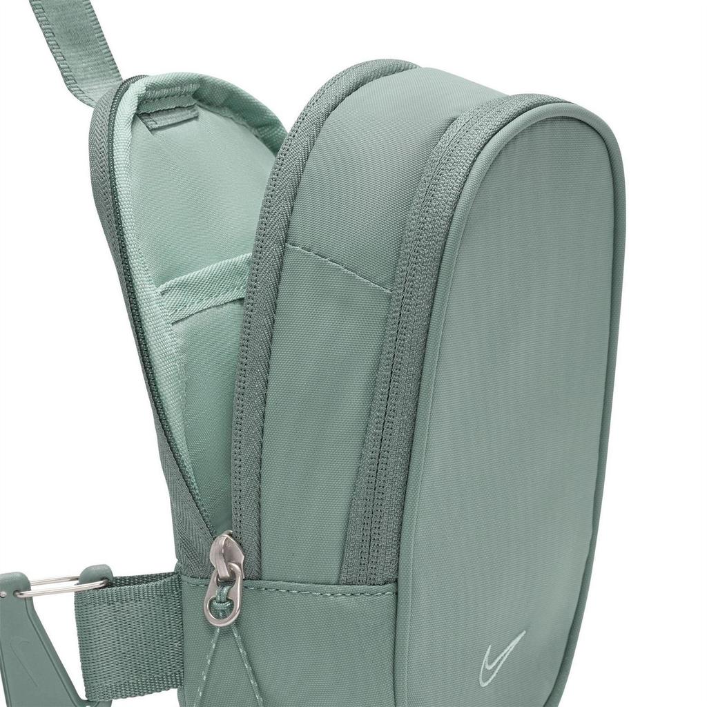 Nike Commuter Everyday Crossbody Bag