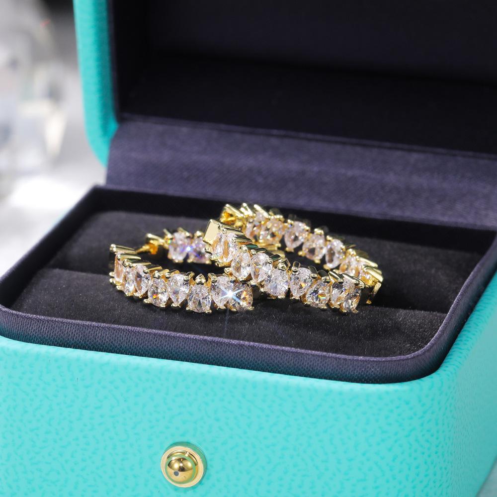 Cao Shi European-American Single Row Drop Zircon Earrings – Stylish, Luxurious Socialite Ear Clips