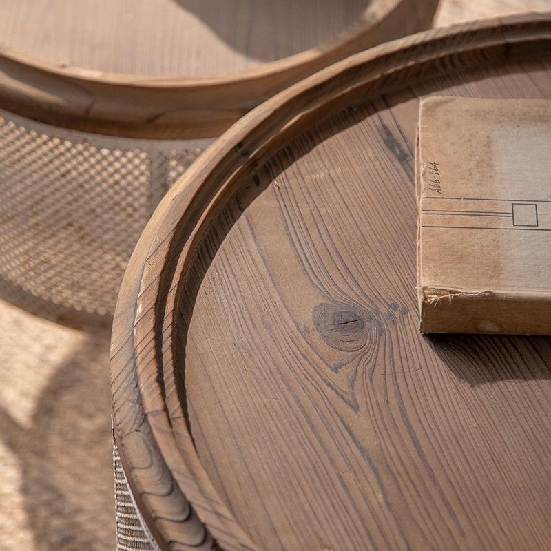 Vintage American Country Round Coffee Table - Distressed Wrought Iron Side Table for Living Room Decor, Ideal for Small Apartments.