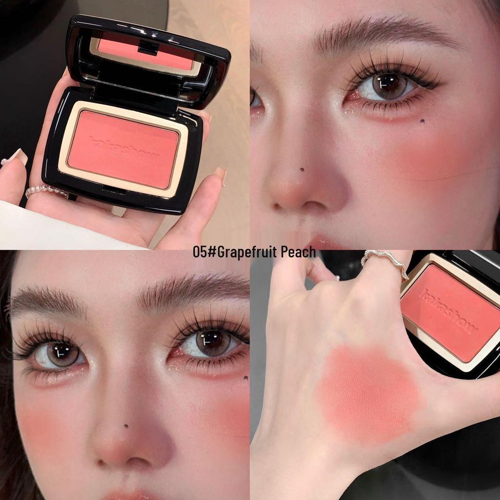 Kakashow Soft Mist Blush: Energetic Natural Contouring Rouge for a Girly, Versatile Look.