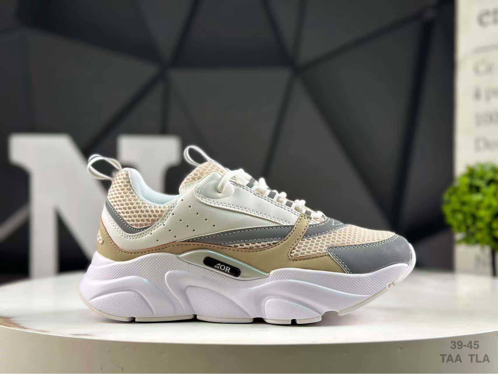 B22 Sneakers Dad con Aumento Altezza in Rete - Scarpe Sportive Stile Europeo da Uomo e Donna 39