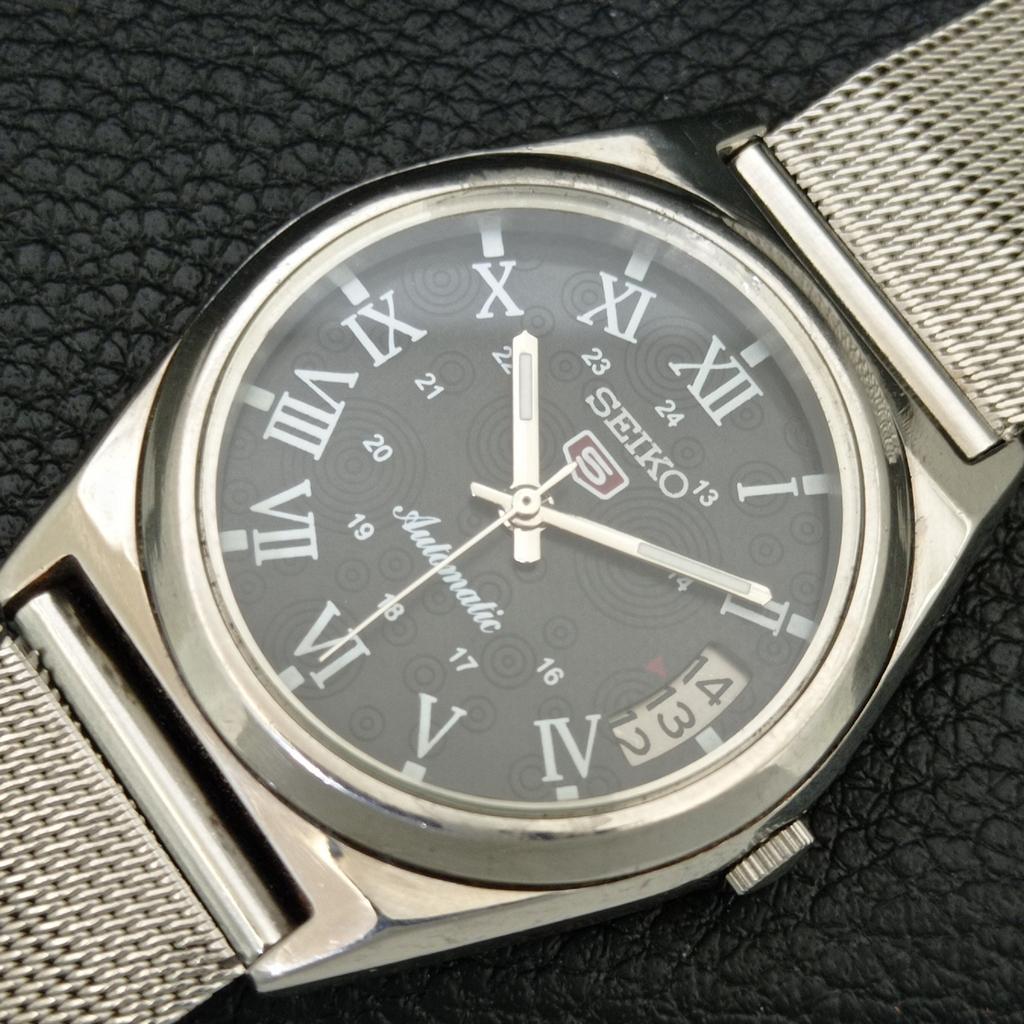 VINTAGE SEIKO 5 AUTOMATIC 7005A JAPAN MENS BLACK COLOR DIAL WATCH A708505-1