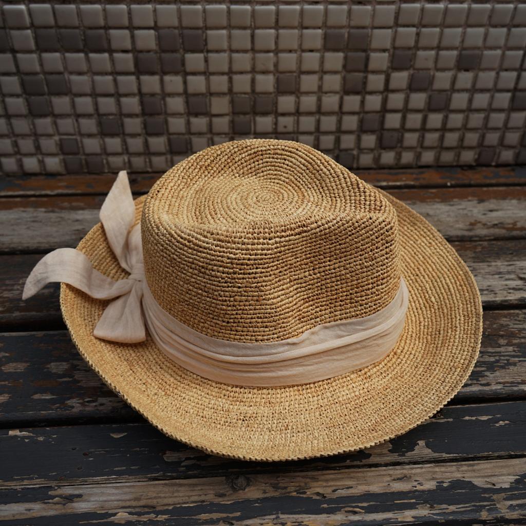 Japanese Big Bow Raffia Woven Versatile Jazz Top Hat Women'S Summer Sunshade Sunscreen Vacation Straw Hat Leisure