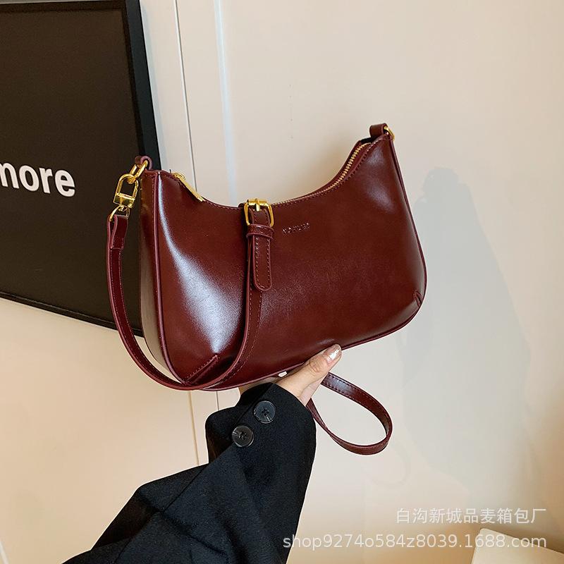 

Retro high-end underarm bag women s 2025 autumn new trend fashion dumpling bag niche simple shoulder women s bag