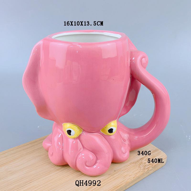 Ceramic piranha ceramic cartoon cup three-dimensional animal mug hand-painted ceramic universal coffee cup high value