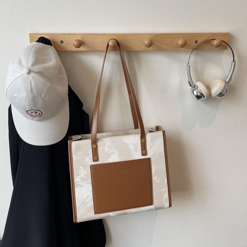 Premium Tote Bag New Commuter Bag Large Capacity Women's Bag Summer Versatile Handheld Shoulder Bag