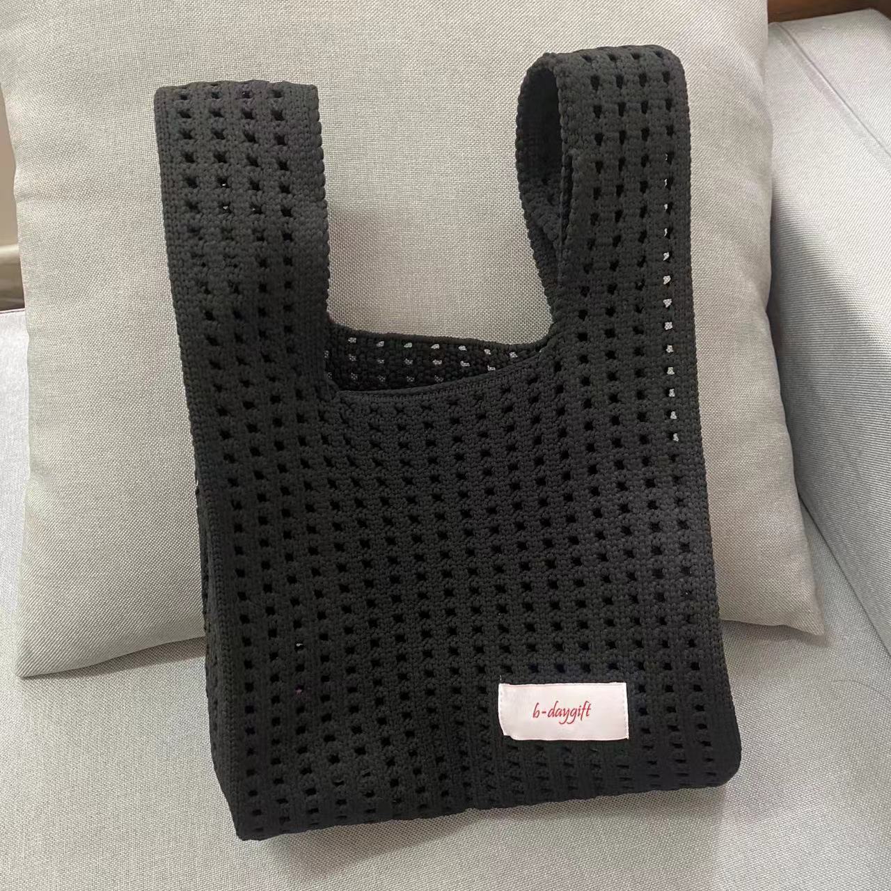 

Мінімалістична в’язана гачком сумка-відро ручної роботи в стилі мінімалізму Одноколірна літня міні-сумка на зап’ясті Жіночі повсякденні сумки чорний