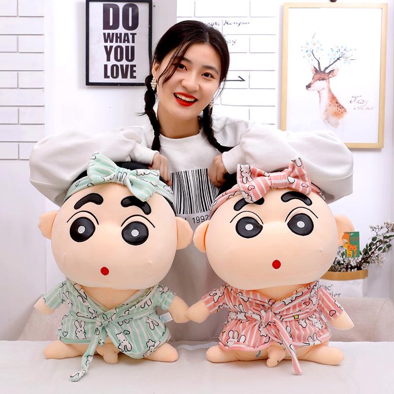 Creative Shin-chan Bathrobe Plush Toy – Funny Crayon Shin-chan Doll, Perfect Gift for Boyfriends.