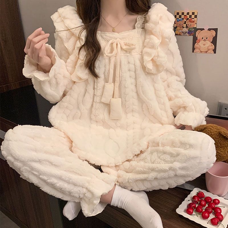 

Симпатичные пижамы для женщин от Xiaoxiang на осень и зиму. Коралловые бархатные костюмы с длинными рукавами добавят изысканности домашней одежде. XL