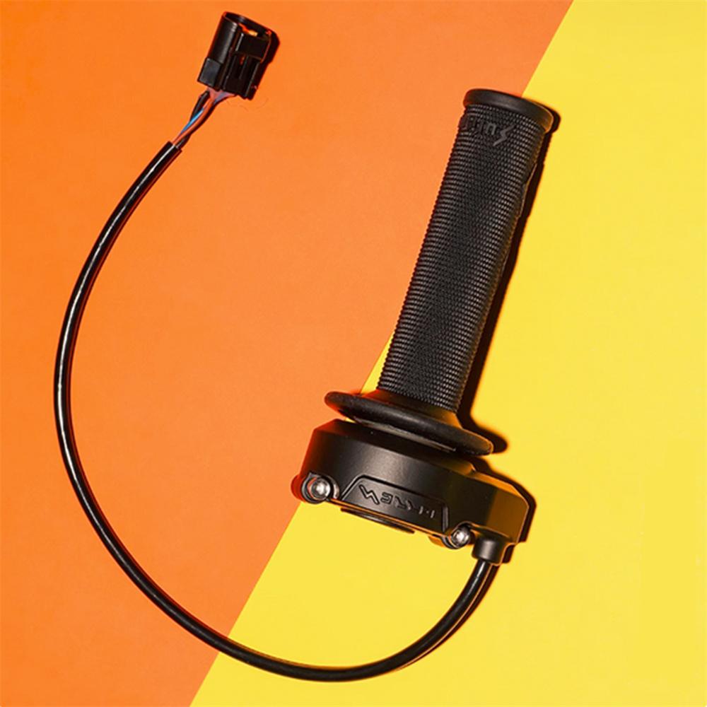 Throttle turn handle for polar bee