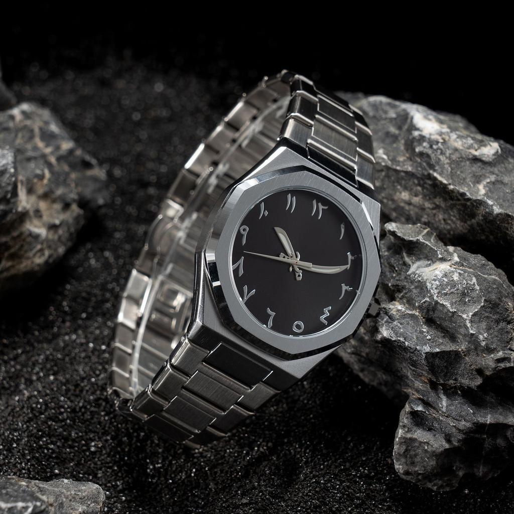Fashion Versatile Watch Ultra-thin Men's Watch Steel Belt Quartz Watch
