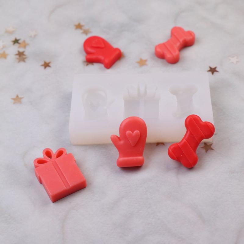 1-20PCSChristmas Gift Box Silicone Mold DIY Scented Candle Chocolate Fondant Cake Baking Mold for Gloves Bones Crafting Supplies