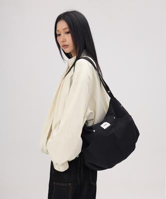 PHOENIX ORIGIN String Pocket Shoulder Bag - Black