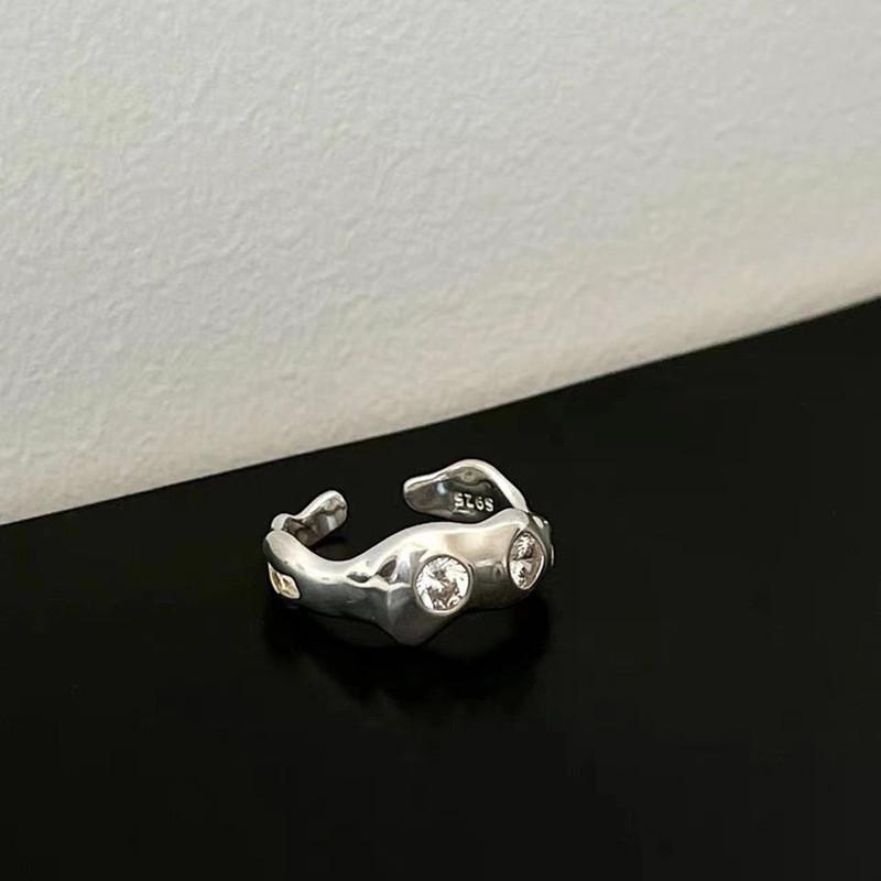 Stylish Unique Double Layer Textured Zirconia Ring For Women In Chic Minimalist Design