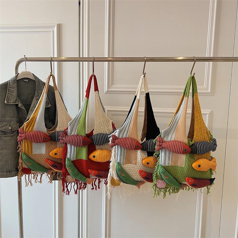 Yogodlns Fashion Creative Woven Shoulder Bag Handmade Fish Handbag Large Capacity Beach Bag Color Matching Ladies Underarm Bag