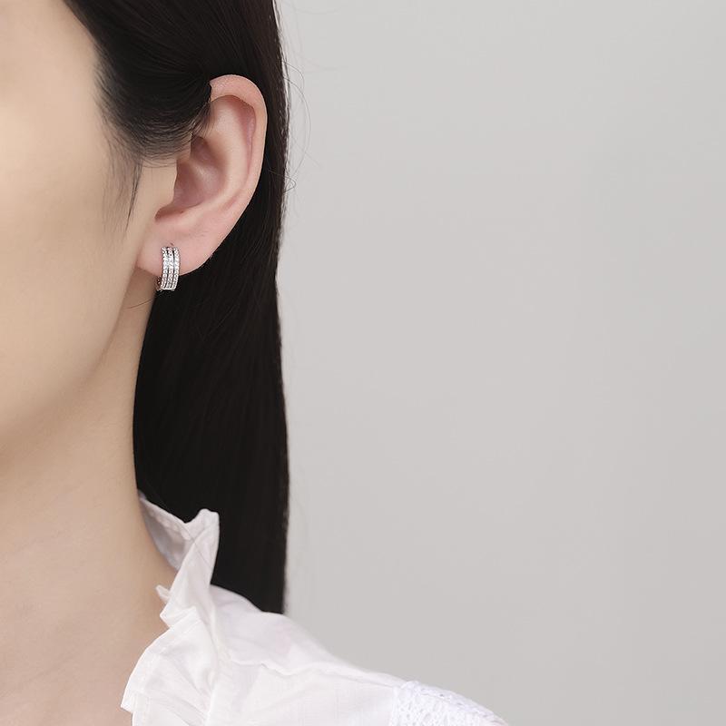 Earrings Women'S Micro-Inlaid Three-Row Diamond Ear Buckles Wide Version Earrings Light Luxury High-End Moisture Temperament Hot Sale