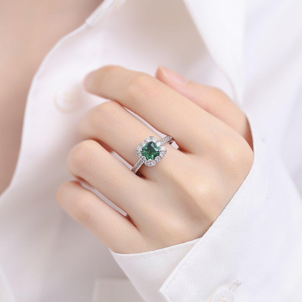 Emerald Small Sugar Zirconia Necklace Earrings Ring Female Bride Wedding Set Decorations