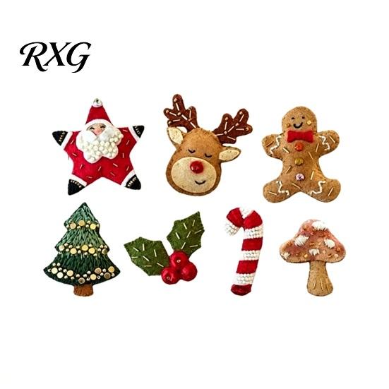 Filz Stickset Weihnachtsbroschen für Anfänger, DIY Dekorative Anstecknadeln Set mit Werkzeugen, Feiertags Handgemachte Kunsthandwerke Festliche Kleidung Accessoires,