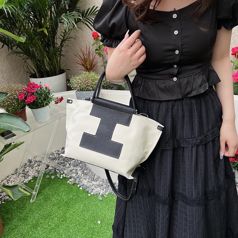 Корейская версия модной контрастной повседневной сумки-тоут для женщин на лето — фото 3