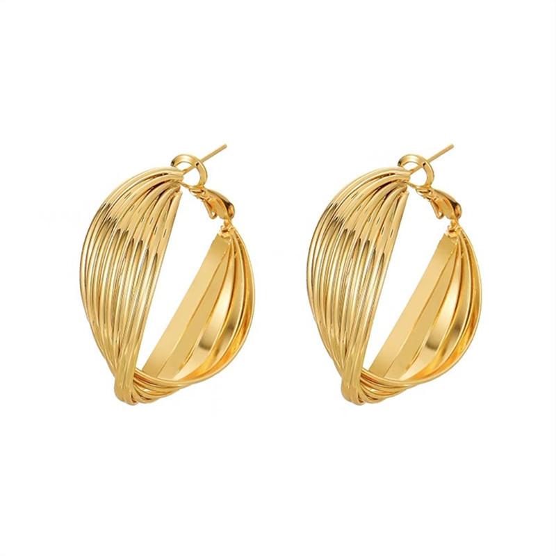 S111 silver needle new temperament torsion ring earrings Korean design earrings simple and versatile stud earrings