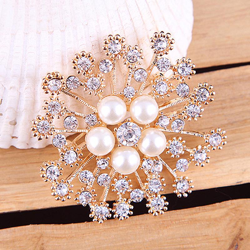 Wind Fashion Versatile Handmade Crystal Colorful Diamonds Flowers Large Pearl Brooch Female Pin Long-Lasting Color Exquisite Hypoallergenic Brooch
