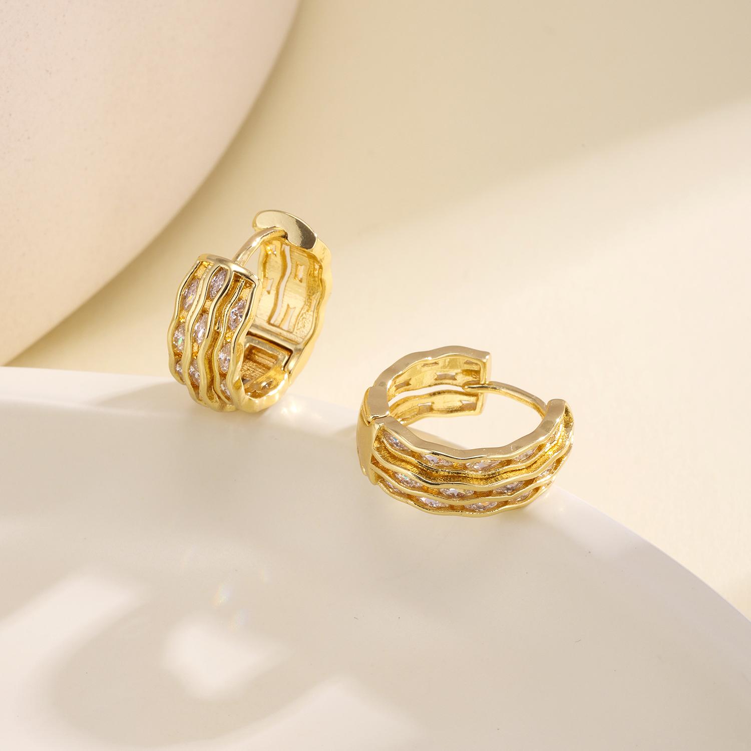 

Nidin Light Luxury Textured Hoop Earrings For Women Layered With Sparkling Zircon Minimalist Lightweight Everyday Jewelry Gifts золотий