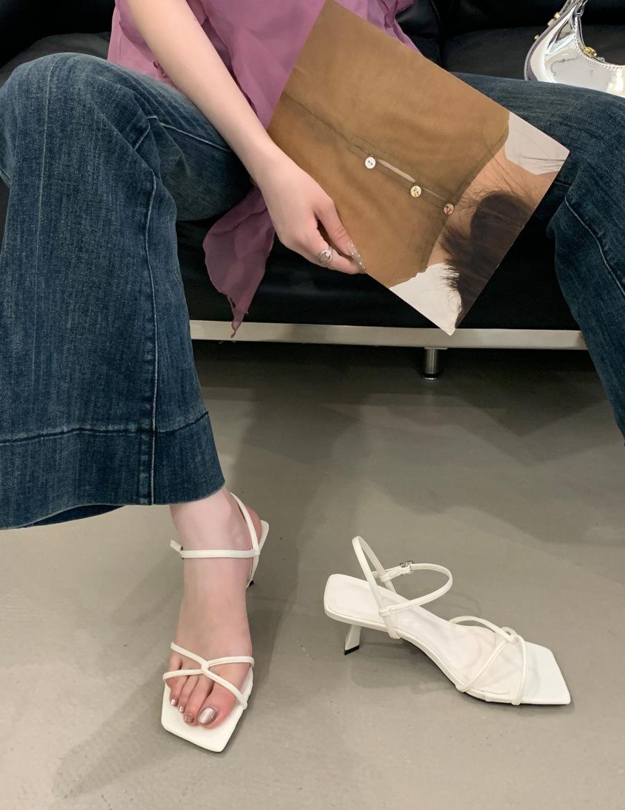 

French temperament high-heeled sandals 2025 new summer fairy two wear Roman shoes red thin belt sexy women s shoes 39 белый