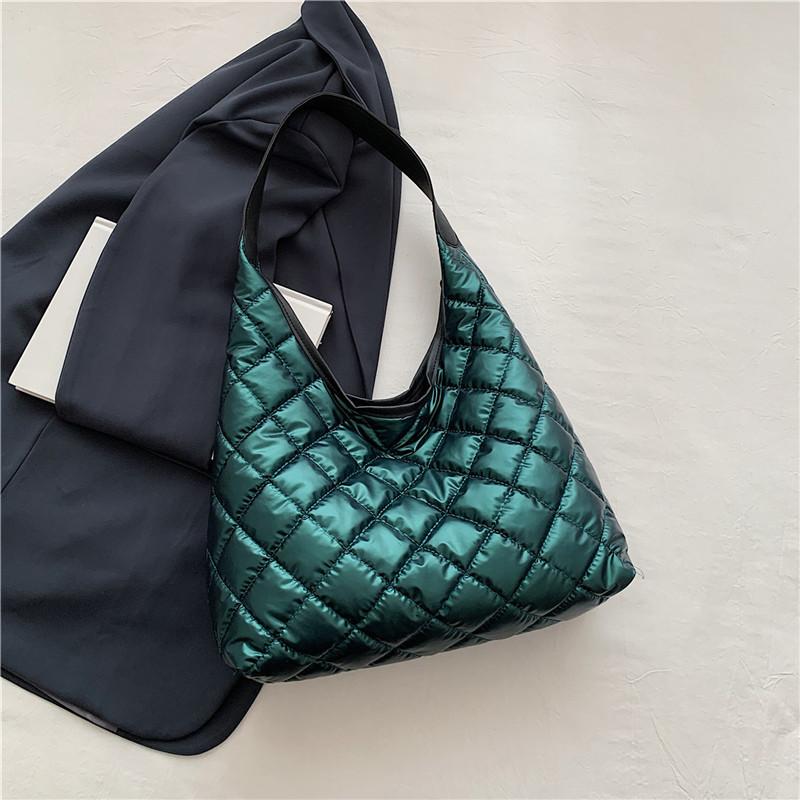 Fashionable Lightweight Womens Quilted Tote Bag In Multiple Colors For Daily Use
