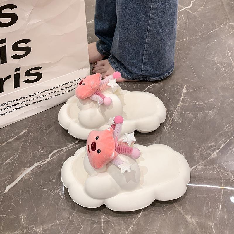 

Shoes non-slip 2025 sweet thick-soled cute shit model wearing sandals cartoon slippers female feeling summer stepping wind 38/39 білий