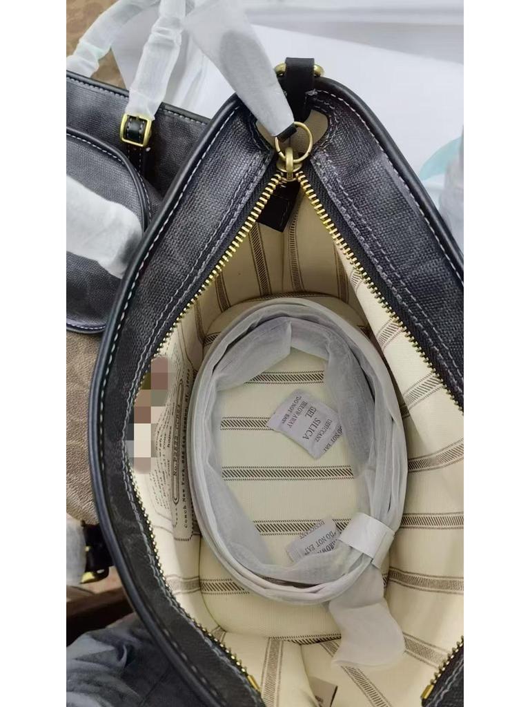 Coach Retro Flower Taxi Tote Handbag - Fashionable Shoulder & Crossbody Basket Bag