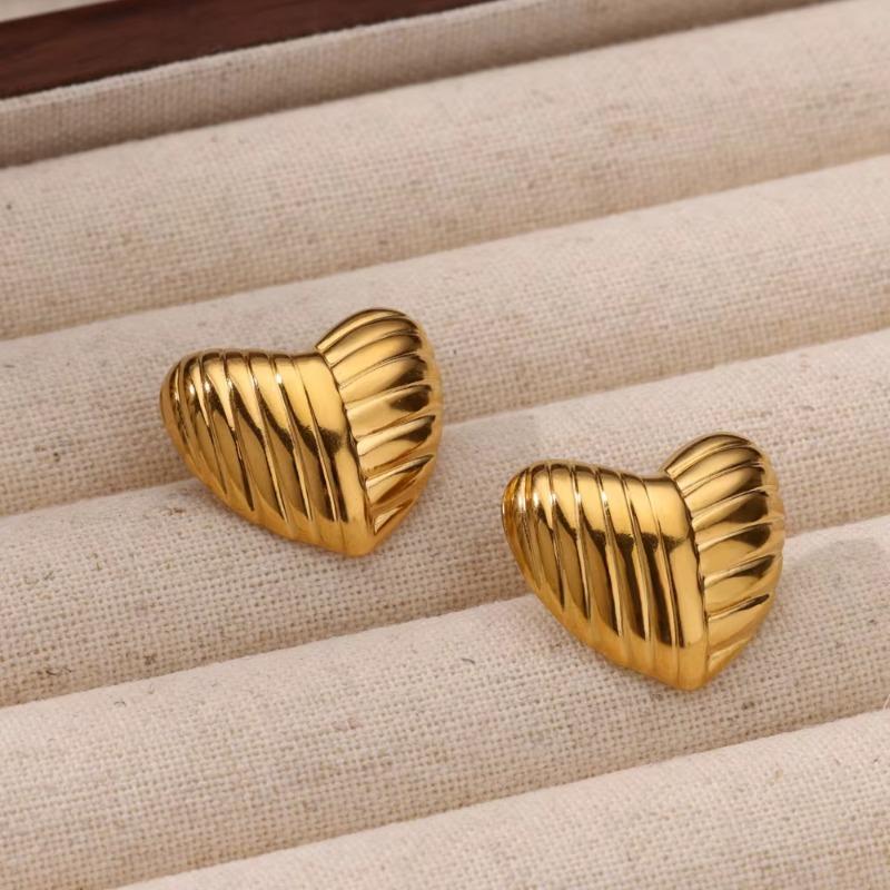 Retro Stainless Steel Love Earrings Exaggerated Gold Flower Water Drop Flower Texture Stud Earrings Women's Accessories