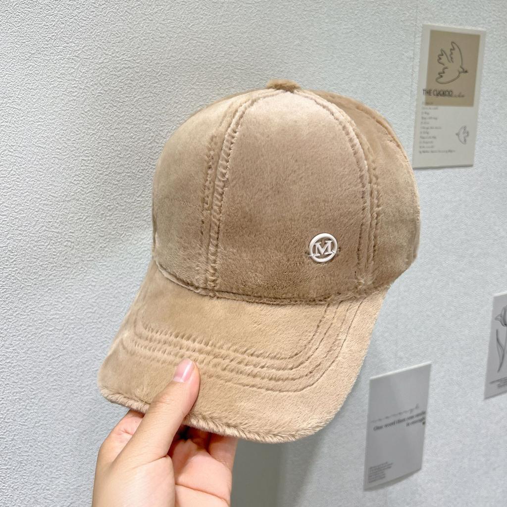 Winter Duck Tongue L Hat with Plush and Thickened Warm Baseball Cap Korean Version Women's Hat