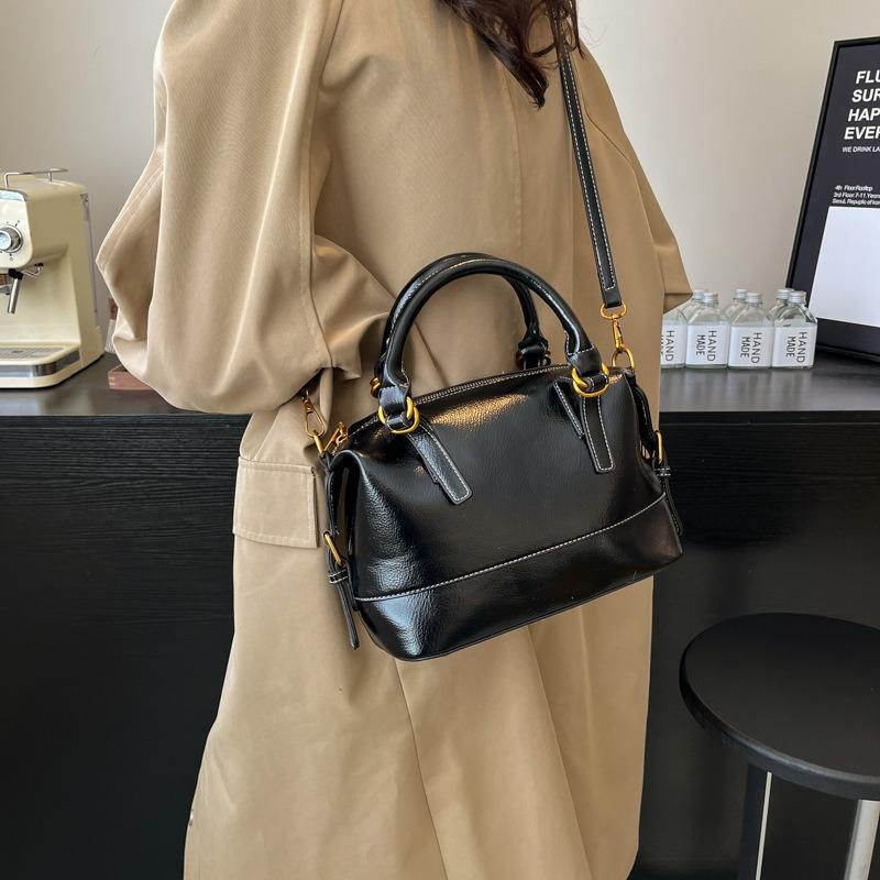 Premium Retro Small Bag Women's New Autumn and Winter Versatile Messenger Bag Handbag