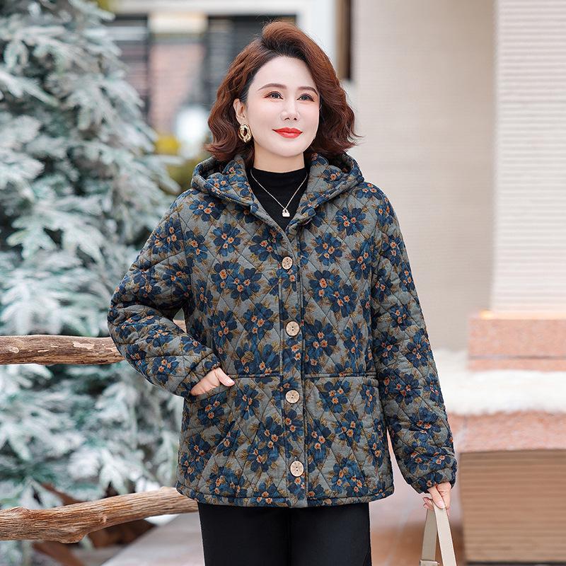Women's Winter Hooded Cotton Jacket: Thickened, Padded Coat for Middle-aged and Elderly Mothers and Grandmothers.