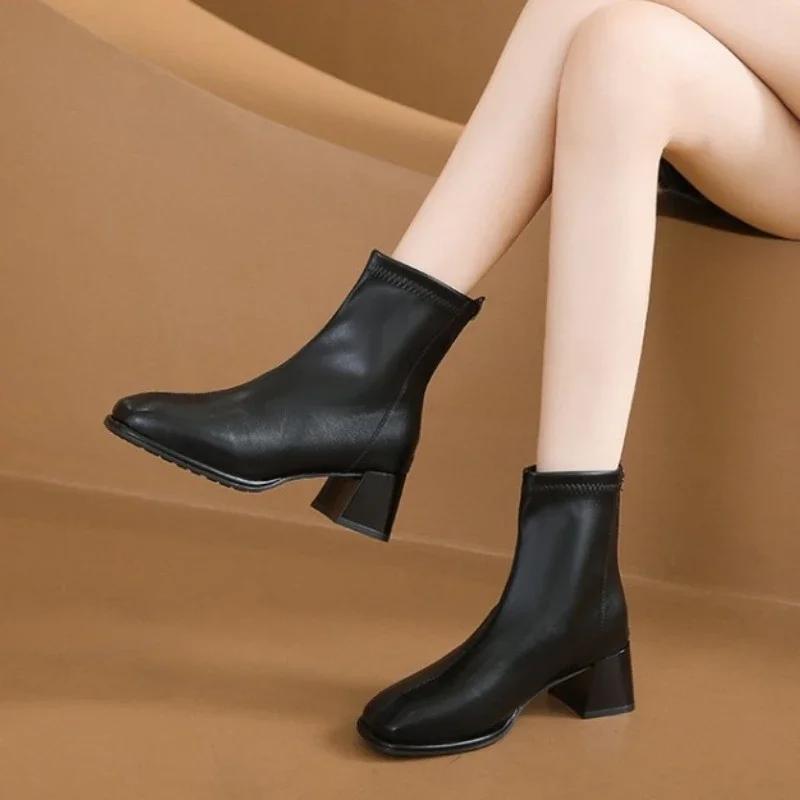 2024 Winter New British Style Back Zipper Fashion Boots Women's Rough Heel Leather Suede Versatile Short Boots Women 35-40