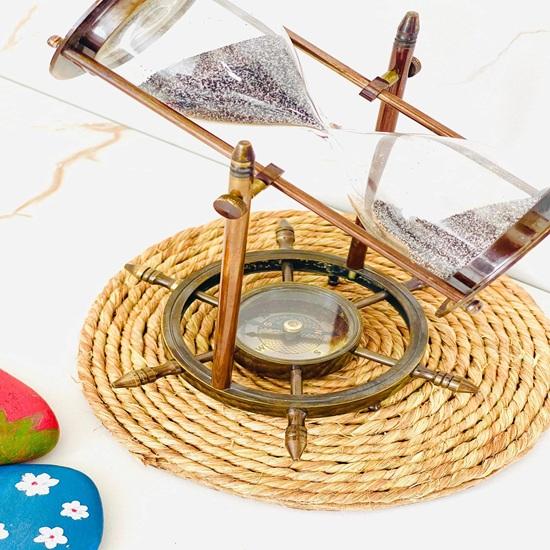 17.78 Cm Brass Hourglass Sand Timer with Compass Wheel Office Decor Gift