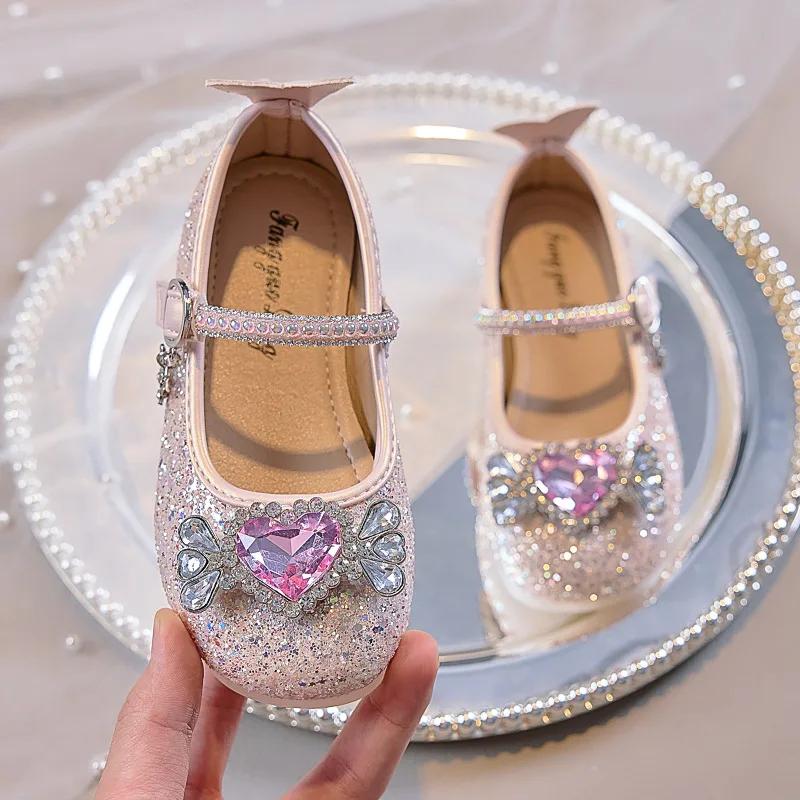 

2024 Детские туфли принцессы для девочек, осенние новые модные элегантные туфли с мягкой подошвой, нескользящие, универсальные, кожаные, для вечеринки 26