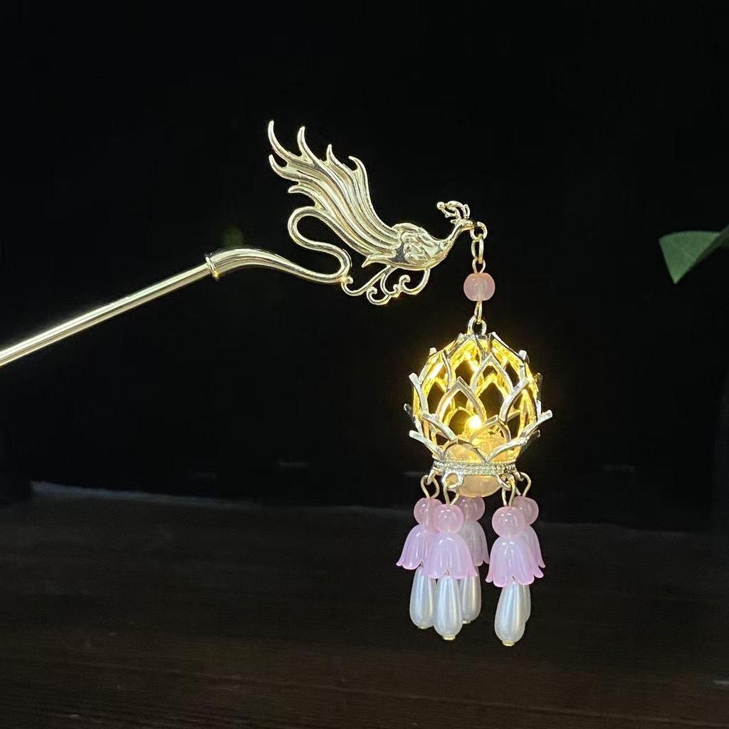 Ancient Style Luminous Hairpin: High-End Alloy Lantern Design for Hanfu Skirts