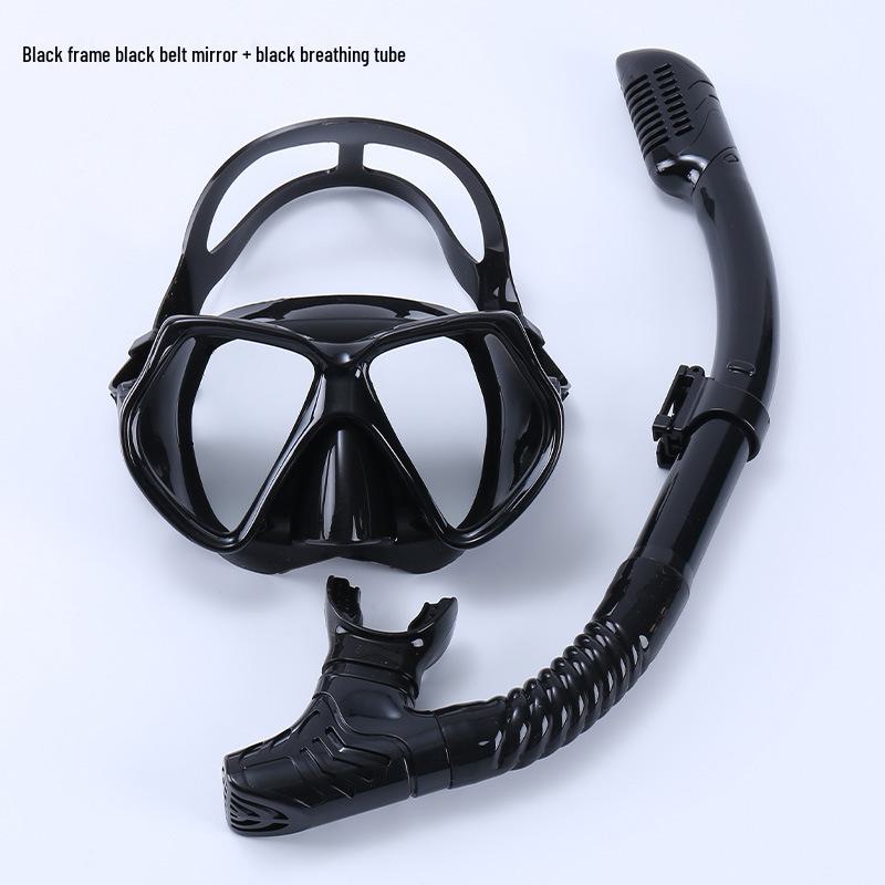 HD Light-transmitting Cross-border Free Diving Goggles with Ultra-wide Field of View and Liquid Silicone Design.