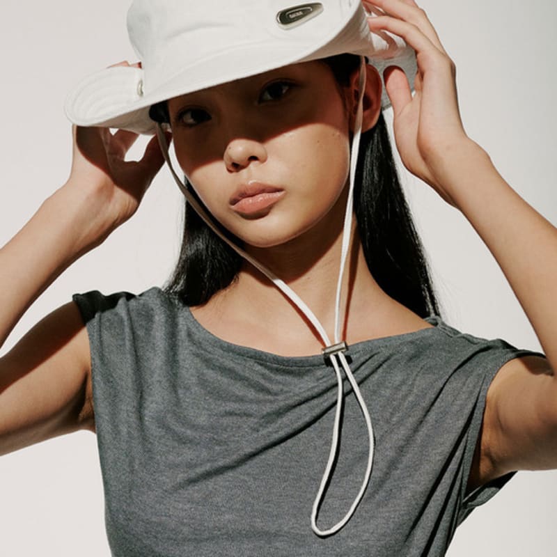 novaa COWBOY HAT , WHITE