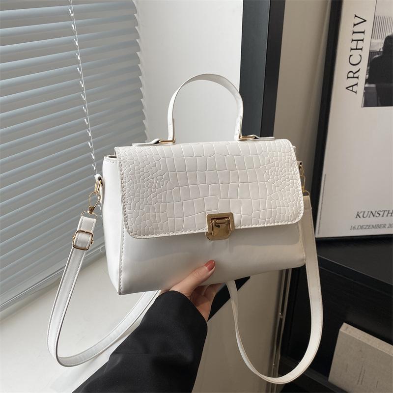 

Сумка-тоут женская 2024 новая трендовая весенняя сумка-мессенджер простая сумка-тоут женская большой вместимости женская сумка на плечо большая сумка белый