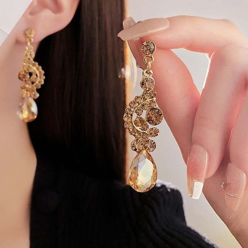 GemChic Women's New Exquisite Alloy Hollow Branch Crystal Rhinestone Drops Collarbone Necklace Earrings Two Piece Set Birthday Christmas Jewelry Gift