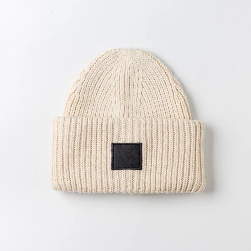 Couple Winter High Quality Thick Wool Smiling Face Knitted Hat For Men And Women Couples Winter Warm Knitted Hat Curled Edge Hat