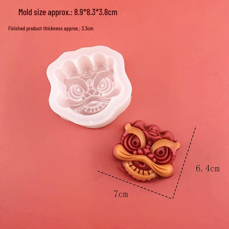 

Универсальная силиконовая форма «Танец льва» для создания из шоколада, мастики, свечей и гипса Random color, specify with large order