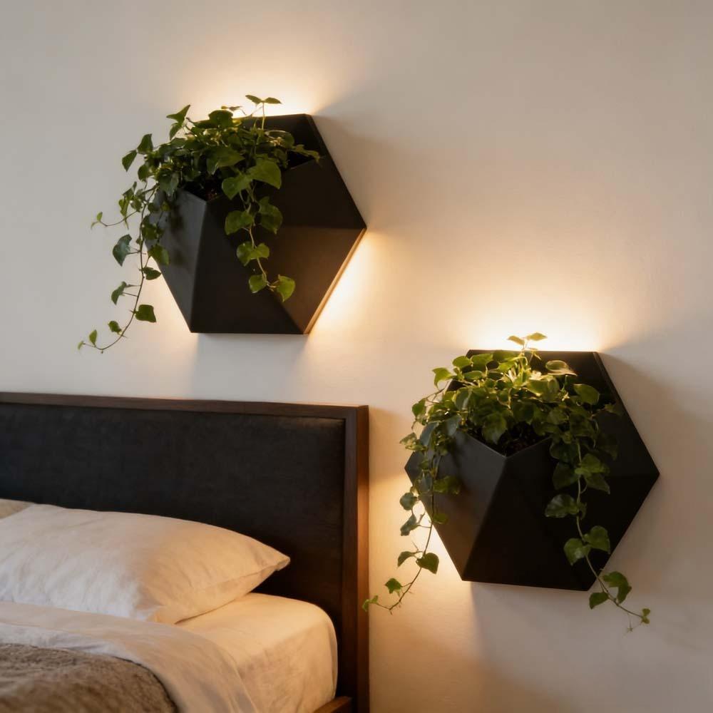 Black Geometric Wall-Mounted Planter Pot Decorative Hanging Vase for Flowers Succulents Living Room/Kitchen Macetas Decorativas