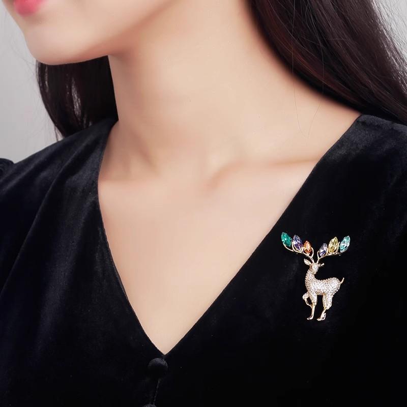 Attractive Elk High-end Female Exquisite Animal Sense Brooch