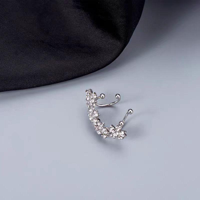Temperament Light Luxury Full Diamond Flower Ear Clips No Ear Piercings Niche Design Sense Elf Ear Bone Clips Earrings