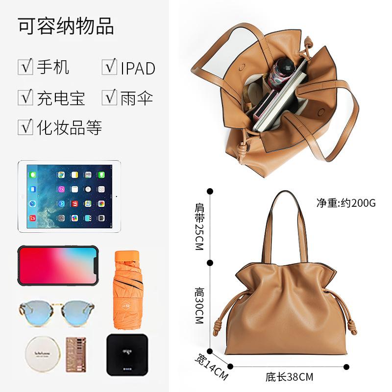 Premium large cowhide drawstring bucket bag, large capacity leather pleated cloud tote bag for women